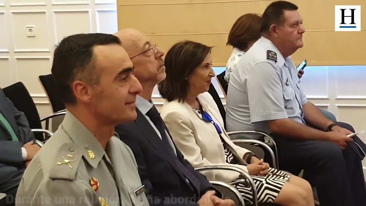 Margarita Robles visita la Academia General Militar como previa a la jura de bandera