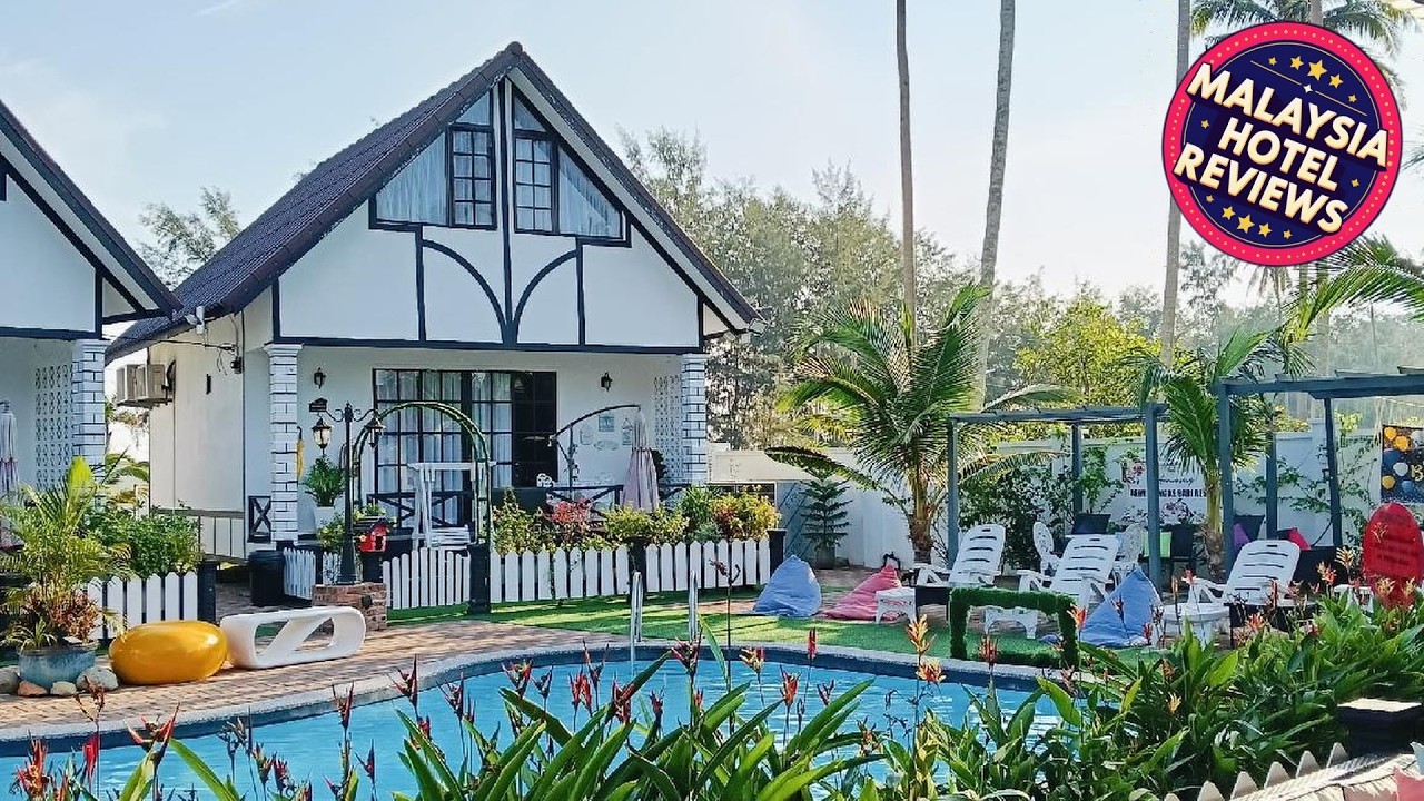 BERUNTUNG KE BARI RESORT @ PANTAI PENARIK | Merang, Malaysia | Hotel Review 🌟
