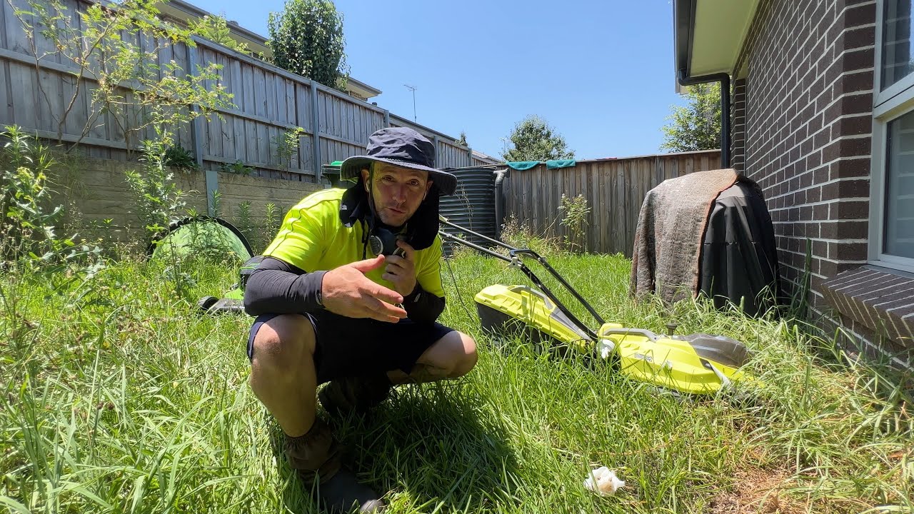 Working Mum was GHOSTED by a Lawnmower Man. We Clean it up for FREE! Extreme Lawn Detailing!