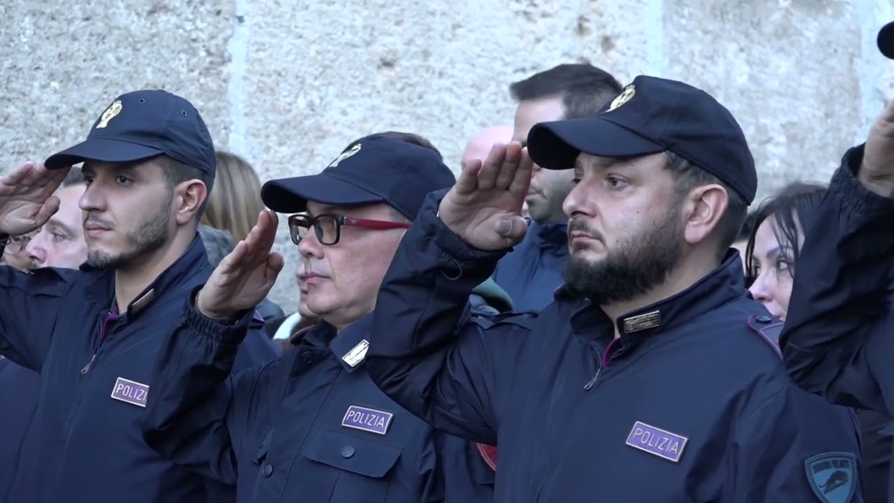 I funerali a Venafro di Nicola Matteo: la comunità abbraccia la famiglia del ragazzo - 30/10/2025