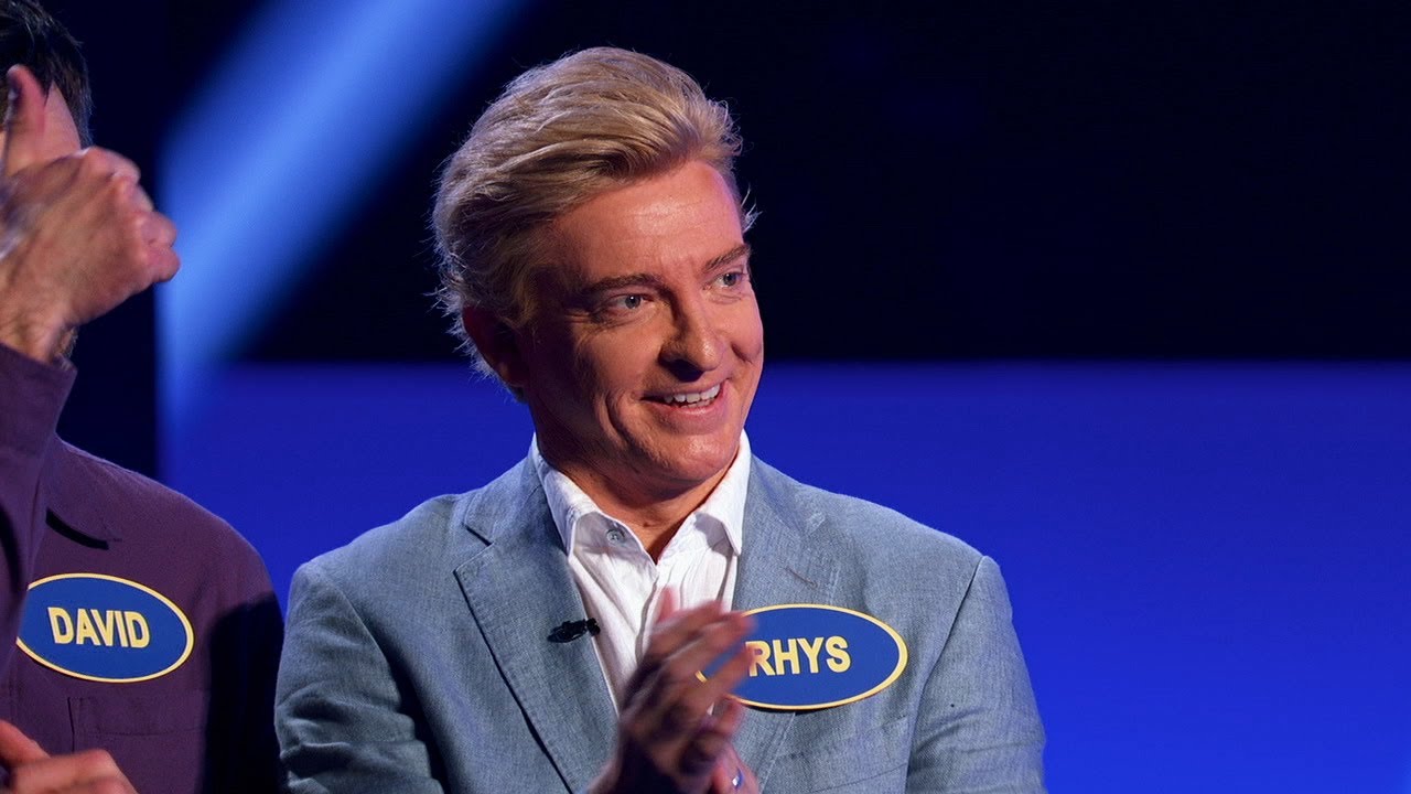 Comedian Rhys Darby and Samba Schutte Play Fast Money - Celebrity Family Feud