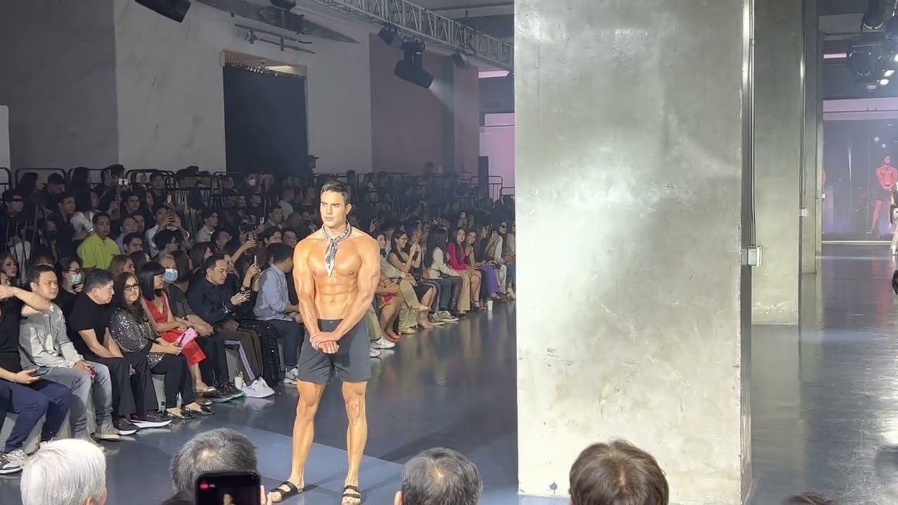 Parade of stars during Bench Fashion Week SS 2023 - TheDiarist.ph