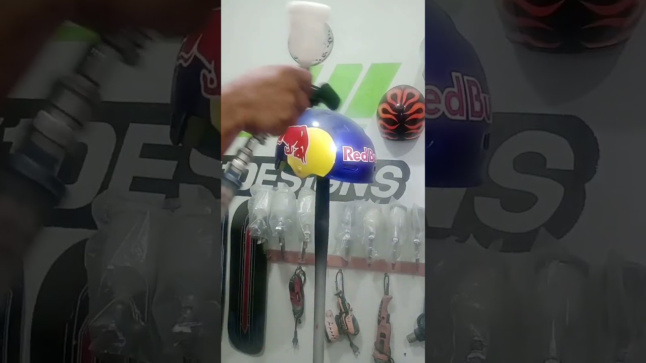 MANOOOO pega esse capacete REDBULL para 
