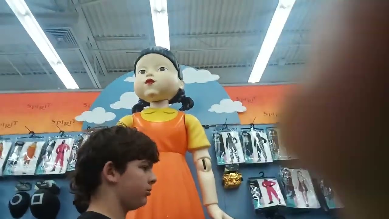 Visiting Spirit Halloween