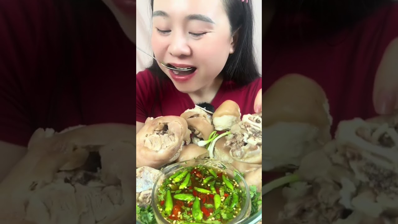 Mời mọi người Mukbang Dồi Trường Chấm Mắm Tôm, Tai Heo Hấp, Giò Heo Luộc Chấm Mắm Tôm với em nghen