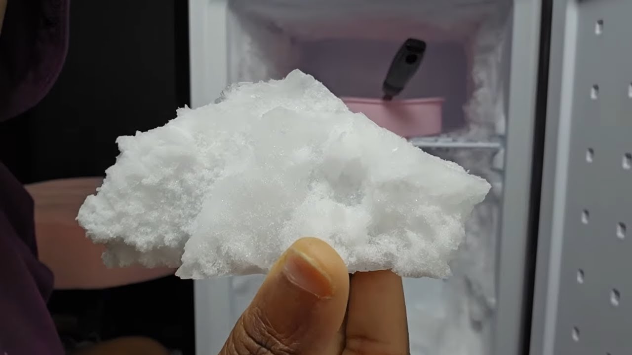 #cotf CRUNCHES HARD MEDIUM SOFT MINI FREEZER HUMIDIFIER OUT THE WAY‼️ #asmr #mukbang
