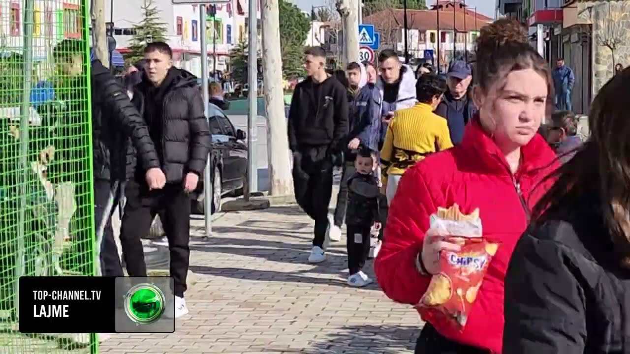Top Channel/Mësuesit kërkojnë pagesat! Roskovec, paralajmërojnë grevë nëse s’paguhen për transportin