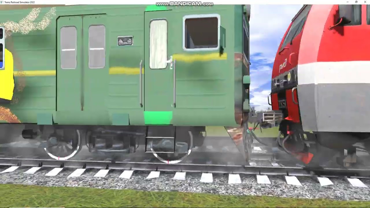 2ЭС5К С электричкой