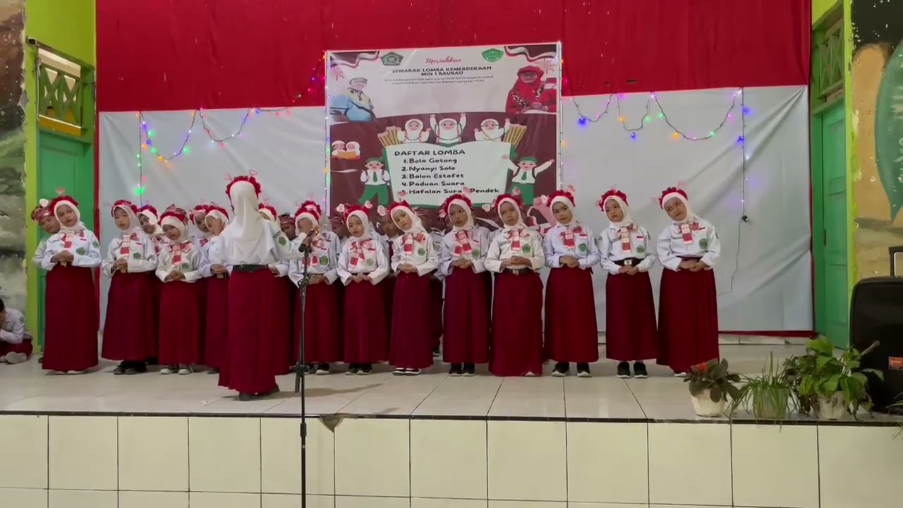 MIN 1Baubau Lomba Paduan suara
