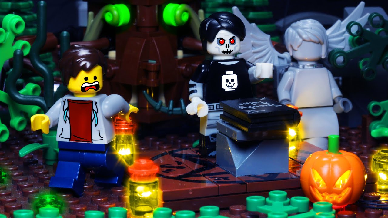LEGO HALLOWEEN HAUNTED CITY TRICK OR TREAT