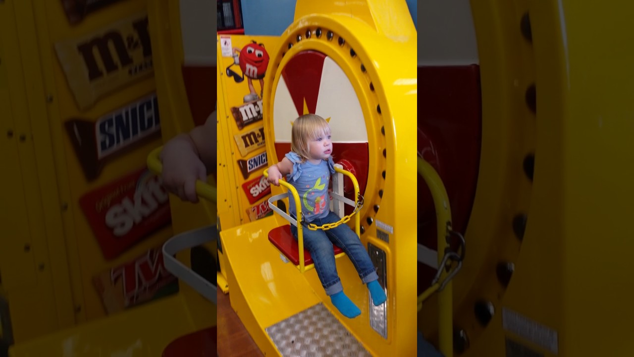 Saren on the MKC Mini Wheel ride at Mt Playmore in Austin