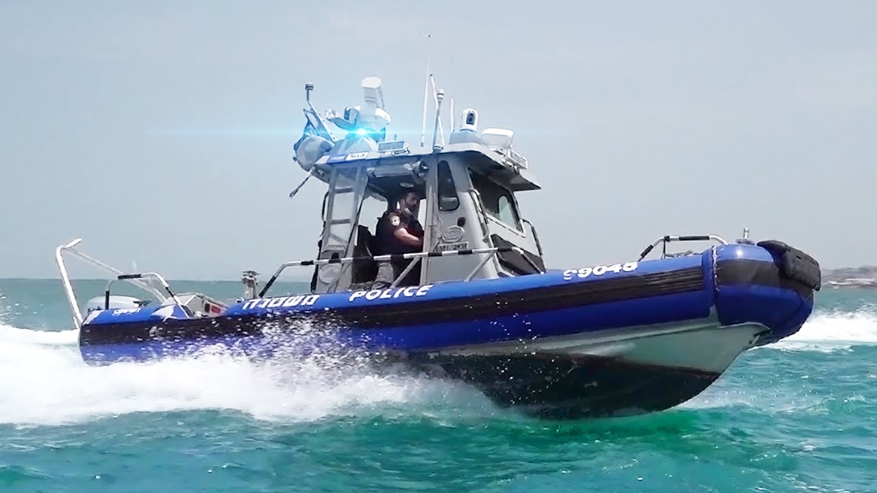 שחיין, אתה שומע אותי? - השיטור הימי של תל אביב🌊