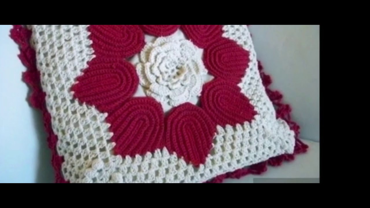 مخدات بي كروشي  روعة من الجمال و الاناقة