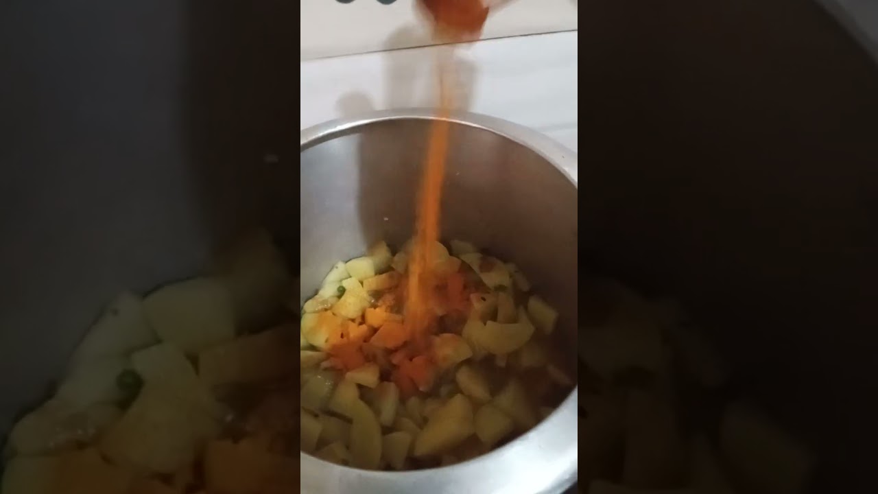 आलू की खिचड़ी 😋😋