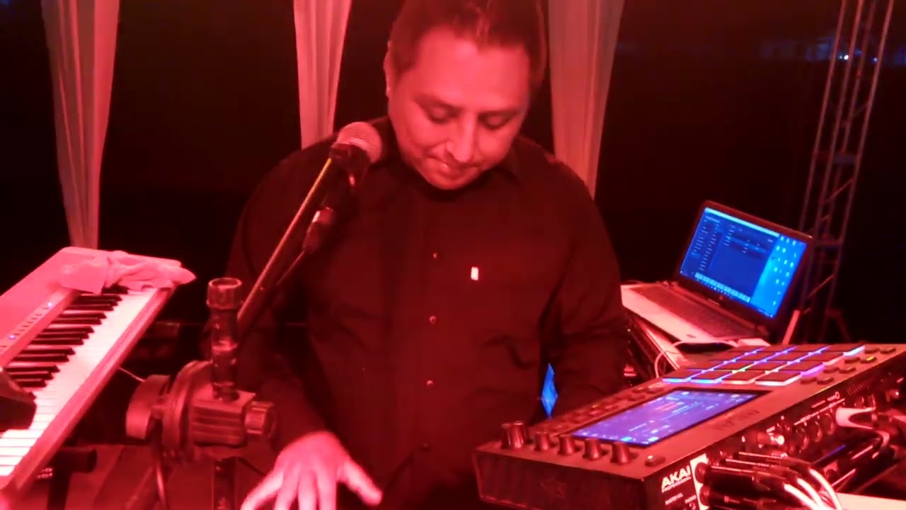Sergio el master de los teclados popurri sonidero 