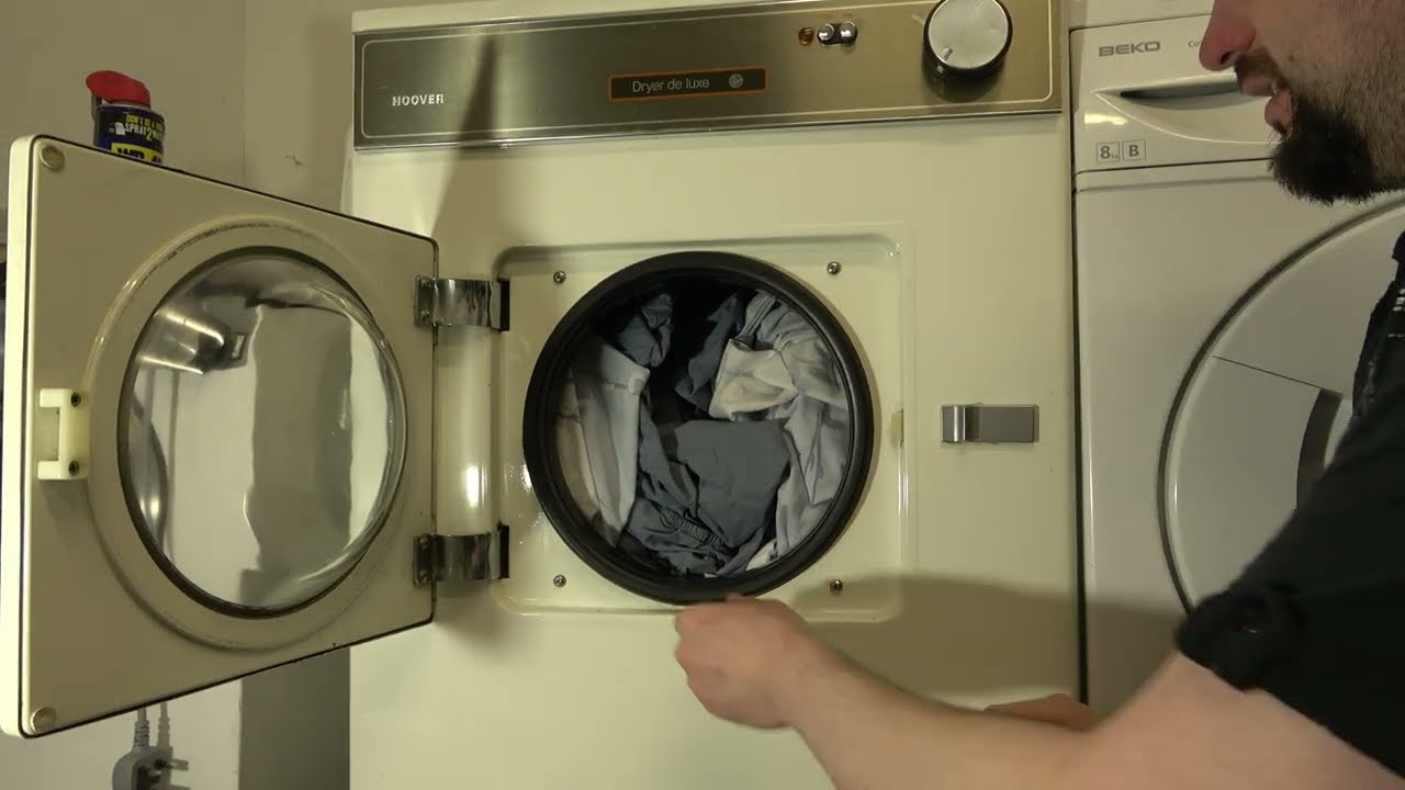 Обзор сушильной машины Hoover Dryer De lux D6042 1979 года выпуска.