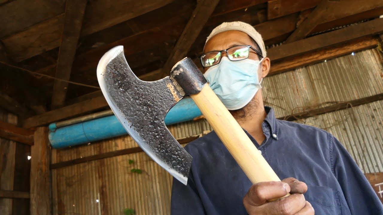 FROM TRASH INTO A BEAUTIFUL AND USEFUL CUTTING TOOL