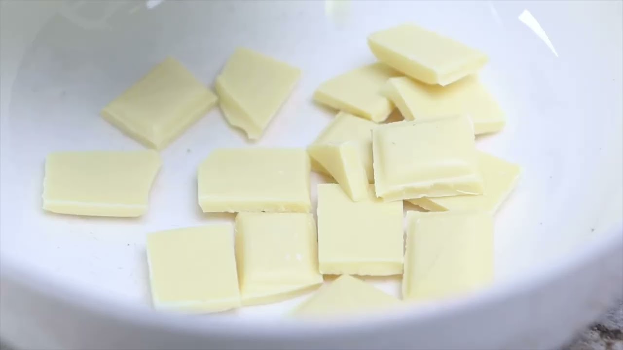 Raskošna torta s bijelom čokoladom i maslinovim uljem