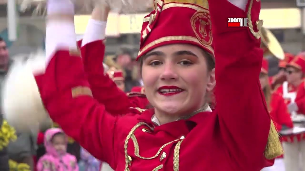 Karavan mimoze na Kraljevom trgu