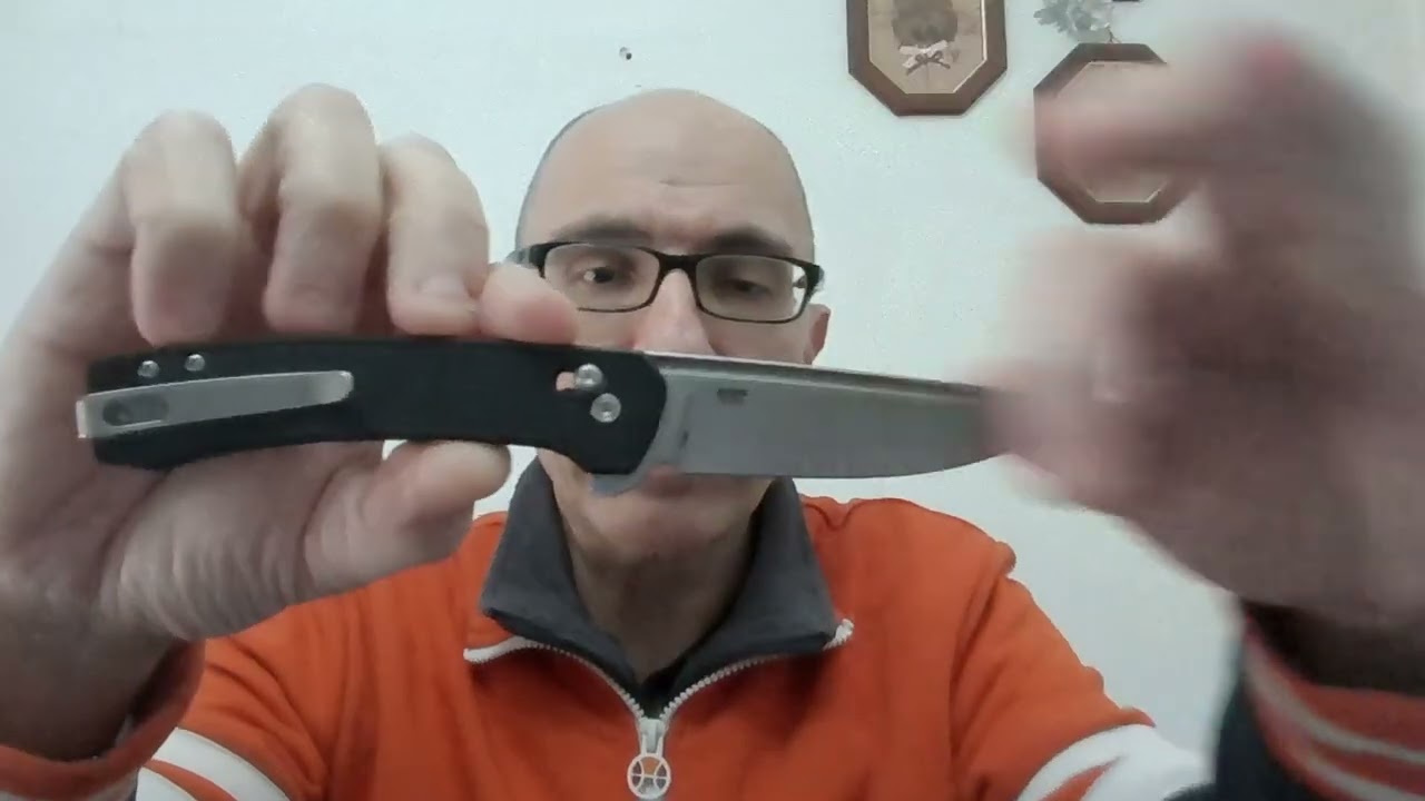 CRKT Q compact