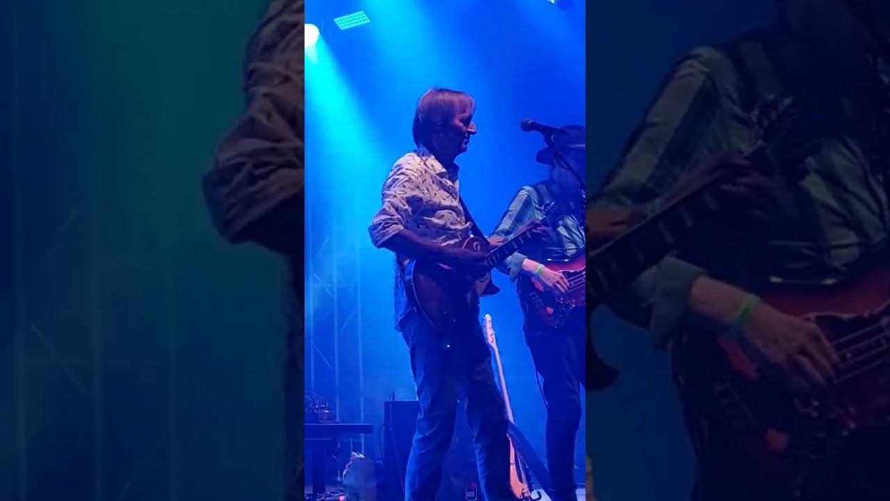 Old Ni-js live op het Veenhoopfestival 2022. De band speelde er ook in 2023. #muziekvideo #shorts