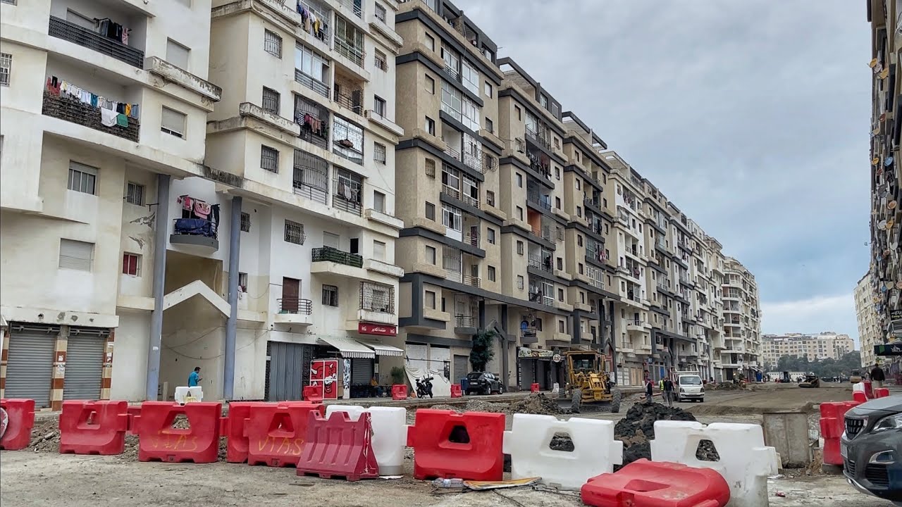 جولة في مدينة طنجة.. أشغال تهيئة الشوارع مستمرة في عدد من الأحياء 🚧👷‍♂️