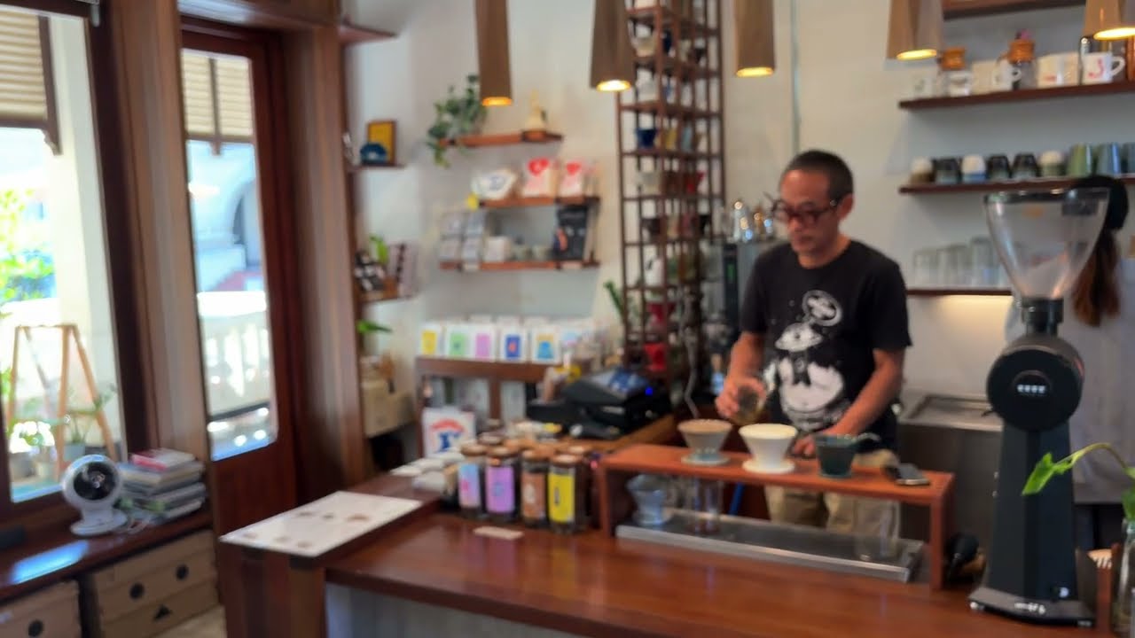 치앙마이에서 핸드드립으로 유명한 카페. 갤러리 드립 커피 (Gallery Drip Coffee)