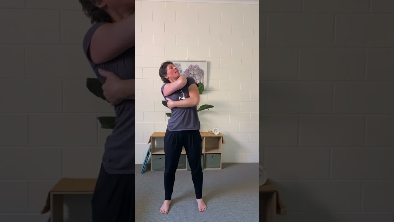 New Moon - 28 Days of Maneuvers: Day 16. Pull Over #fascialmaneuvers #humangarage #fasciainflow