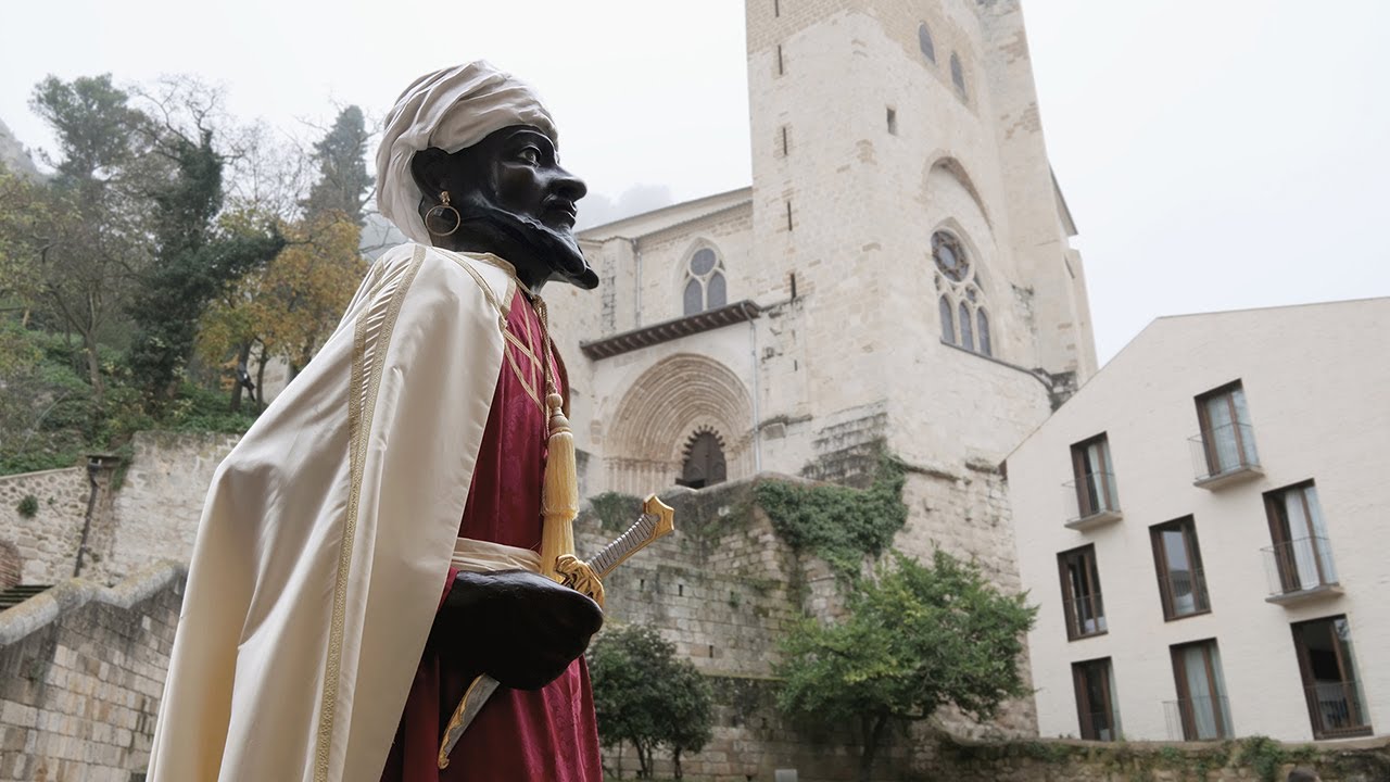 Comparsa de Gigantes y Cabezudos de ESTELLA - LIZARRAko Erraldoi eta Buruhandien Konpartsa