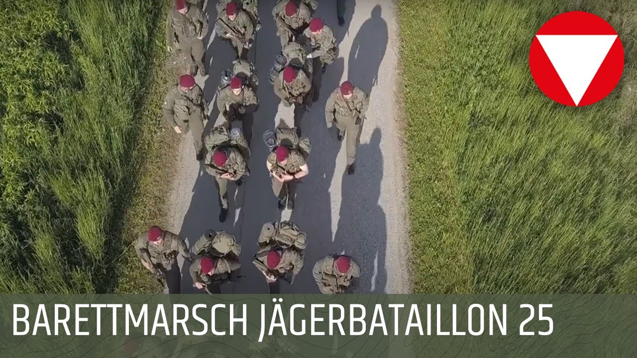 Barettmarsch beim Jägerbataillon 25