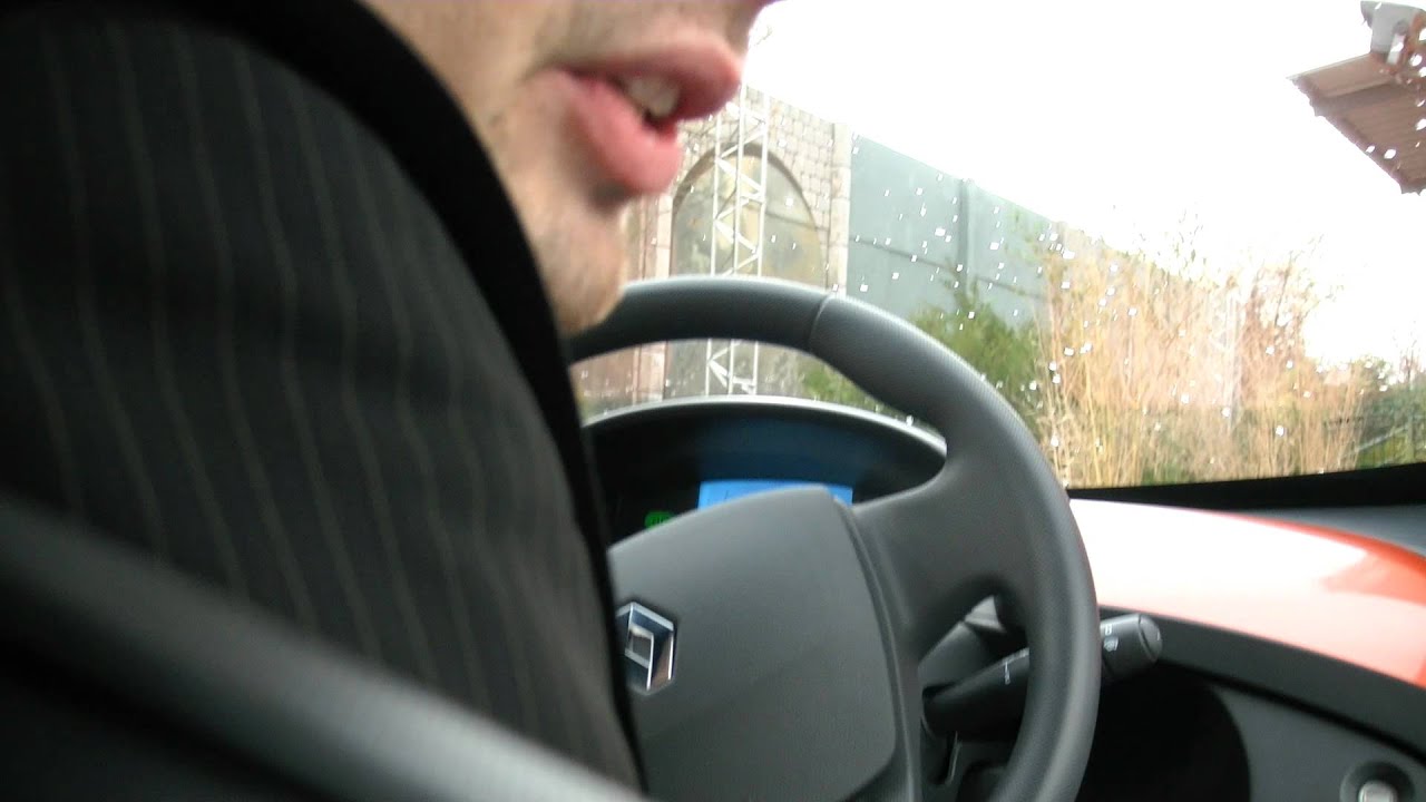 Тест-драйв электромобиля Renault Twizy