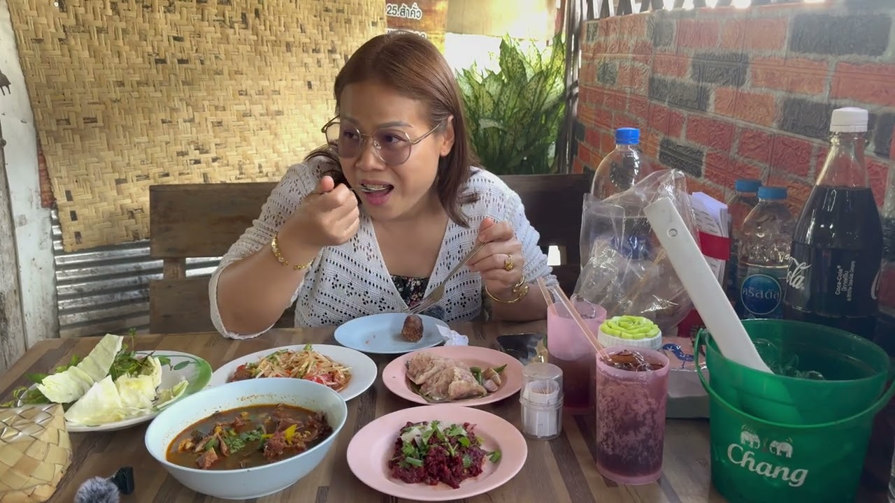 ￼ ตำนาน ร้าน ลาบป่าตัน