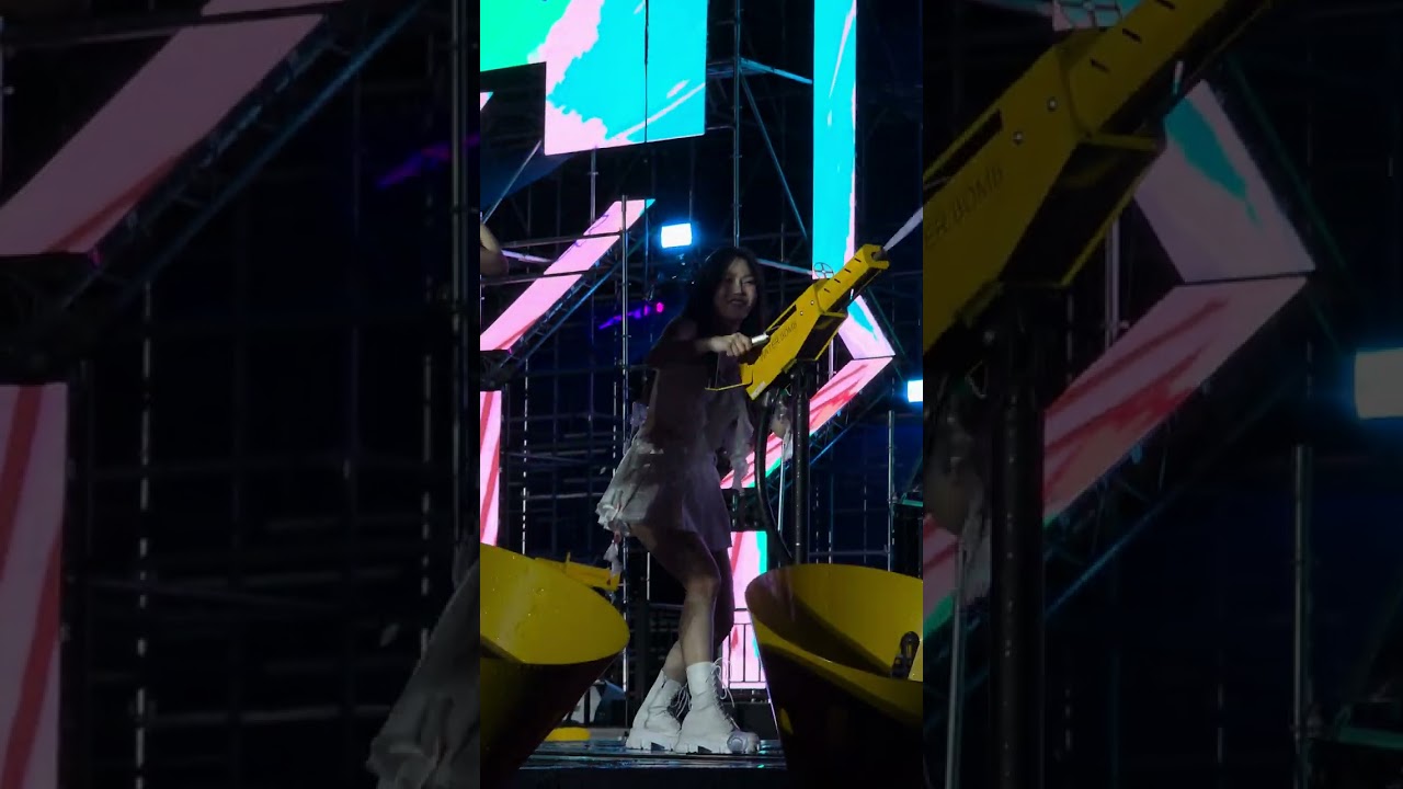 DOLPHIN - OH MY GIRL (Waterbomb Manila 2025 Day 2)