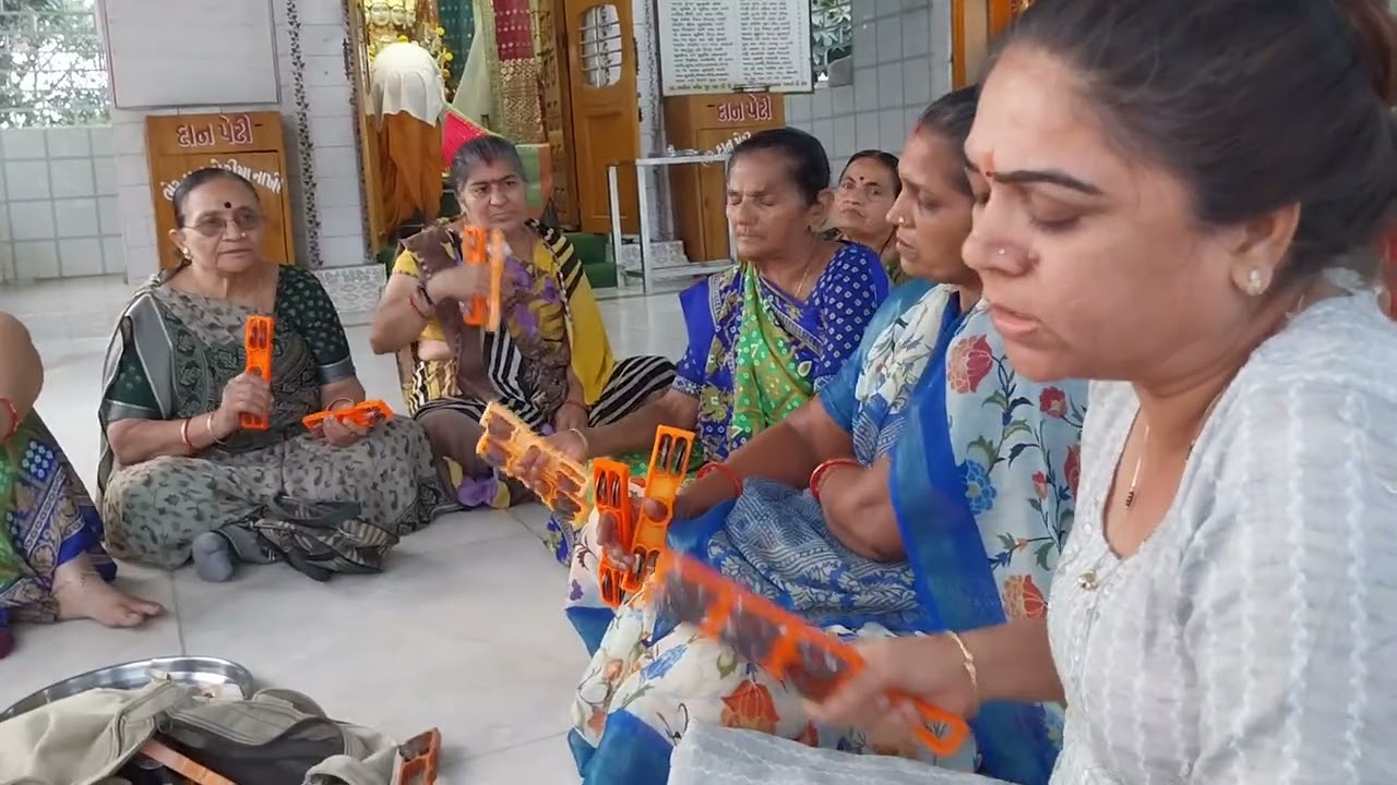 ધનુરમાસ નુ ભજન  || Nilkanth Gayatri Gopi Mandal Una || please like share and subscribe ||
