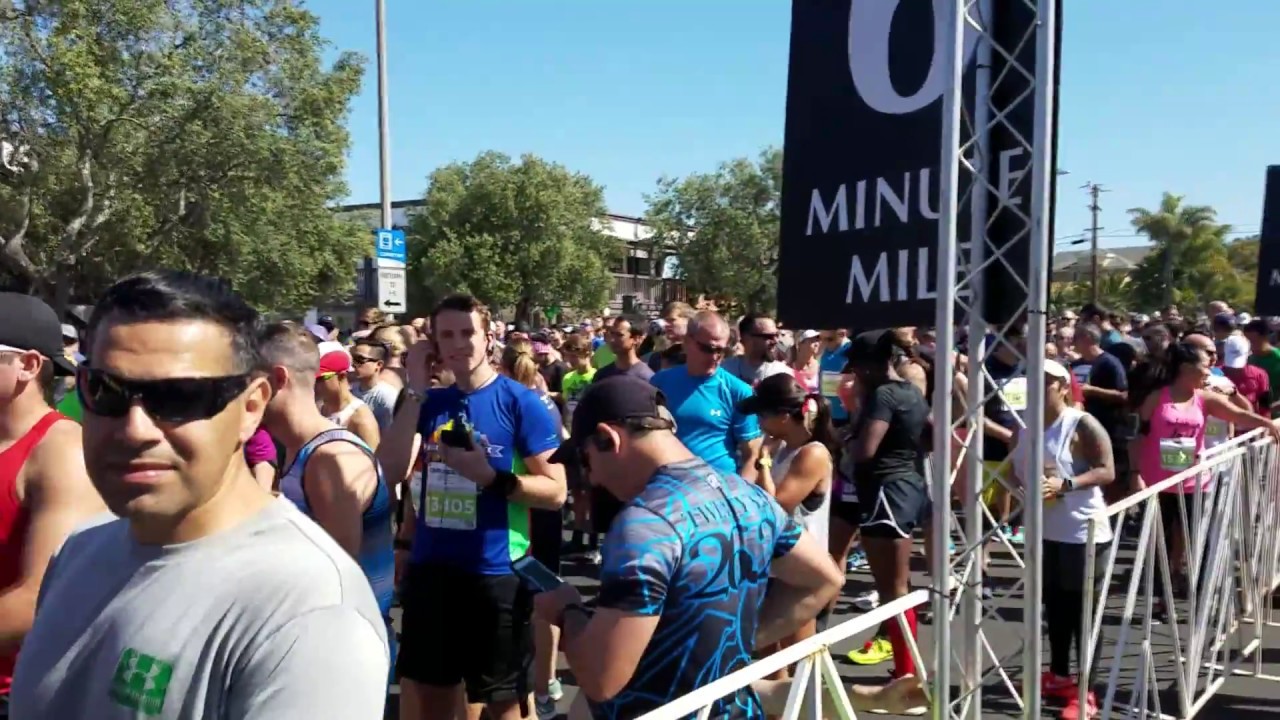 Carlsbad 5000 5K 2017 - 30-39 Race Start and Finish