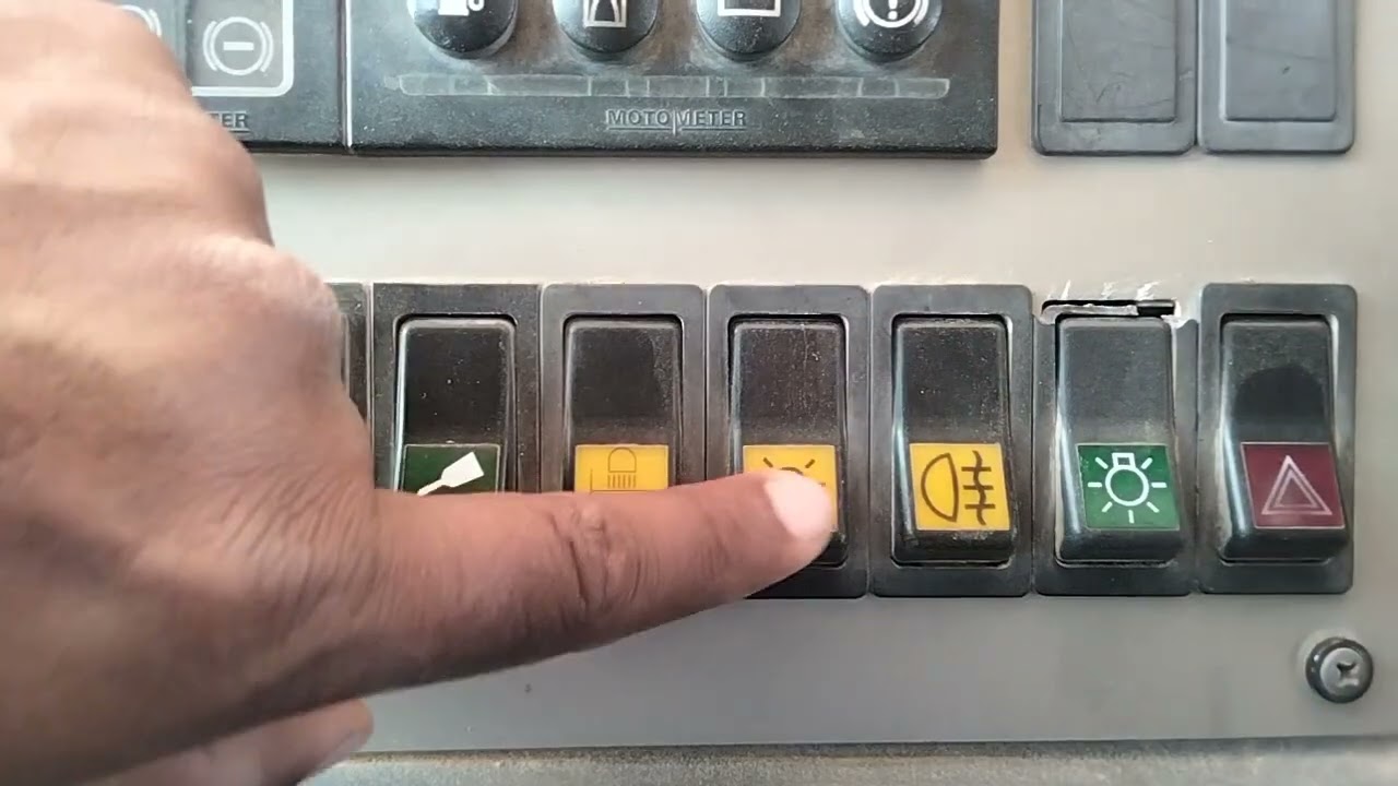 Terex Demag AC50-1 driving cabin information