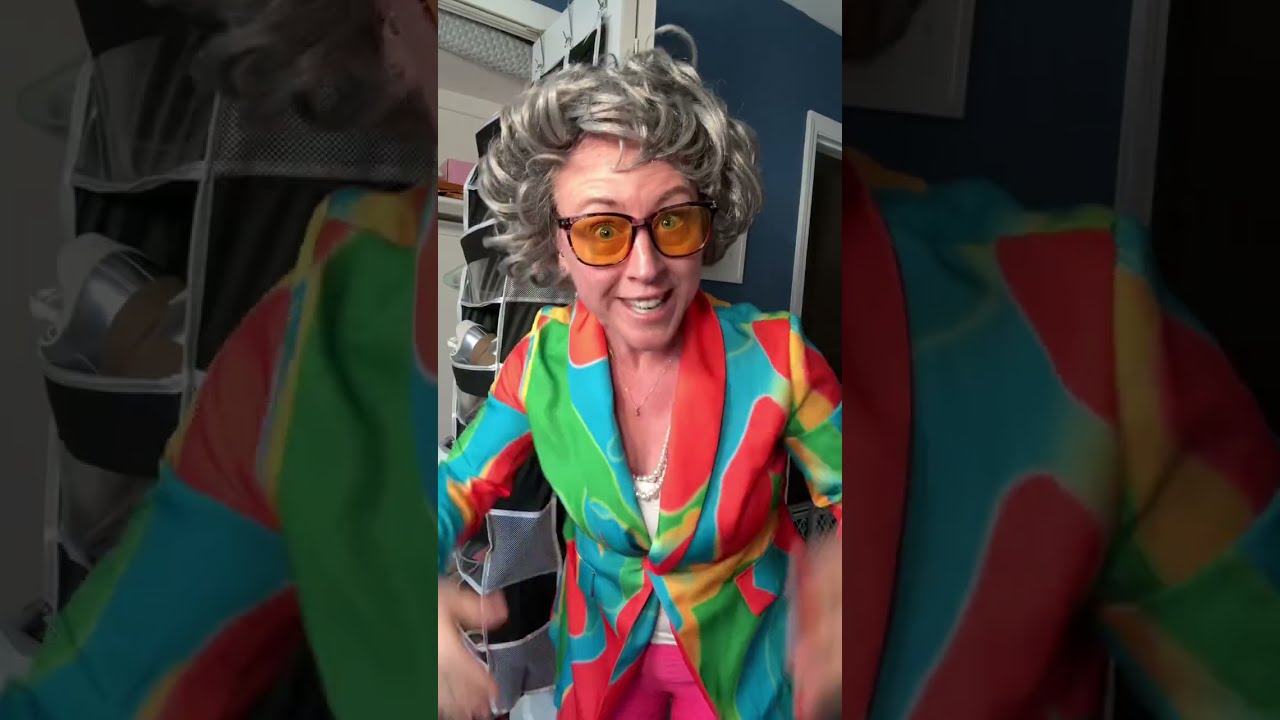 Irma & Betty Discover a Futuristic Kitty Litter Box (Cat Ladies on FaceTime )