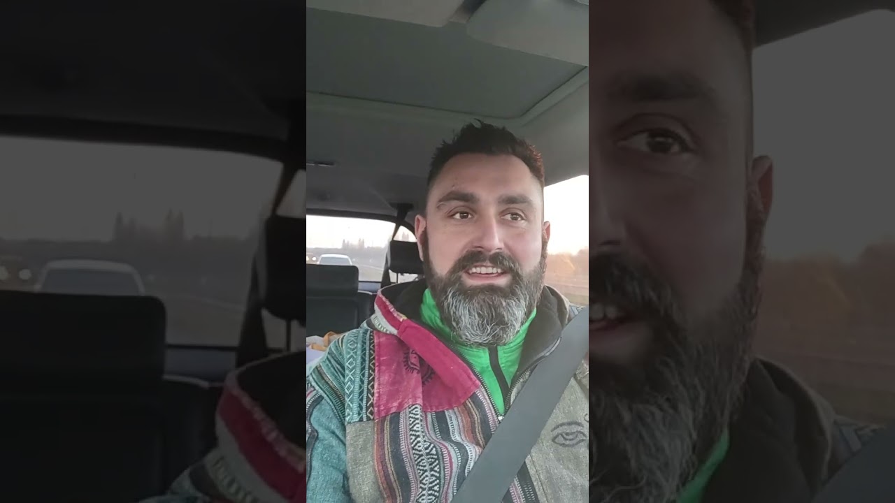Opinia innych nie ma znaczenia, wiec sam w sobie kim jesteś i nie daj się nikomu ściągać w dół 🙂 