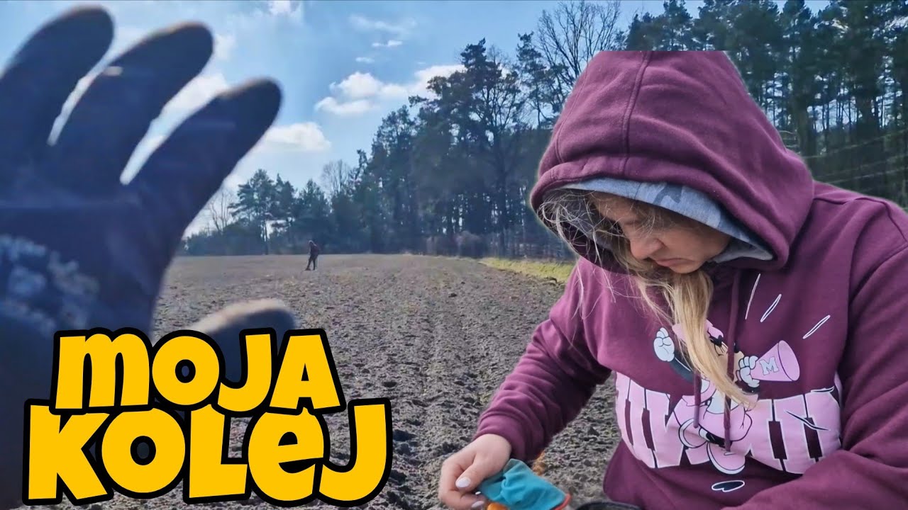 DLACZEGO CHODZĘ PO ŚLADACH ? 
