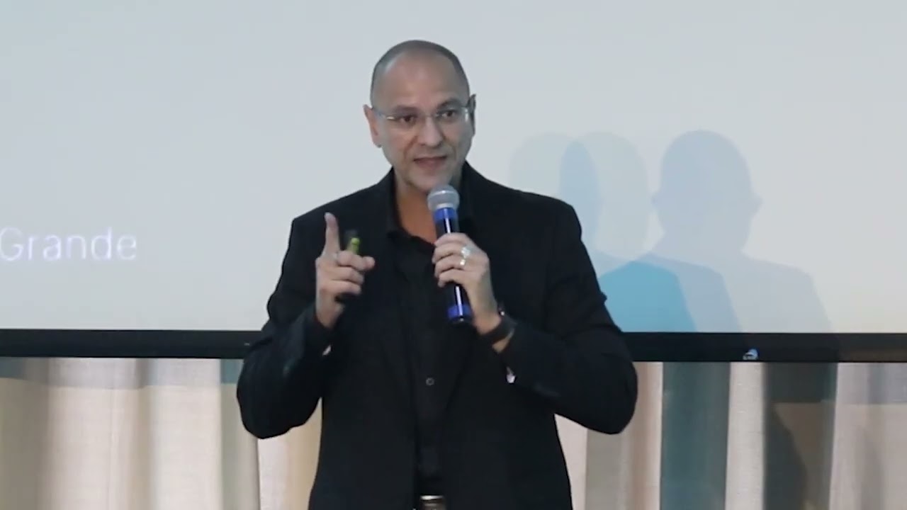 Conhecimento que transforma  | Fl&aacute;vio Maneira | TEDxCampoGrande