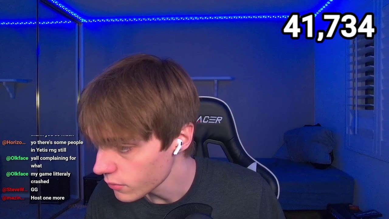 🔴 IF MY OPPONENT HACKS I GIFT CHAT A SKIN CASE