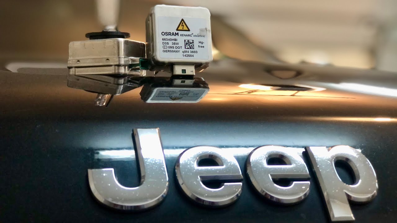 Quick & Easy - Jeep D3S HID/Headlight Bulb Replacement