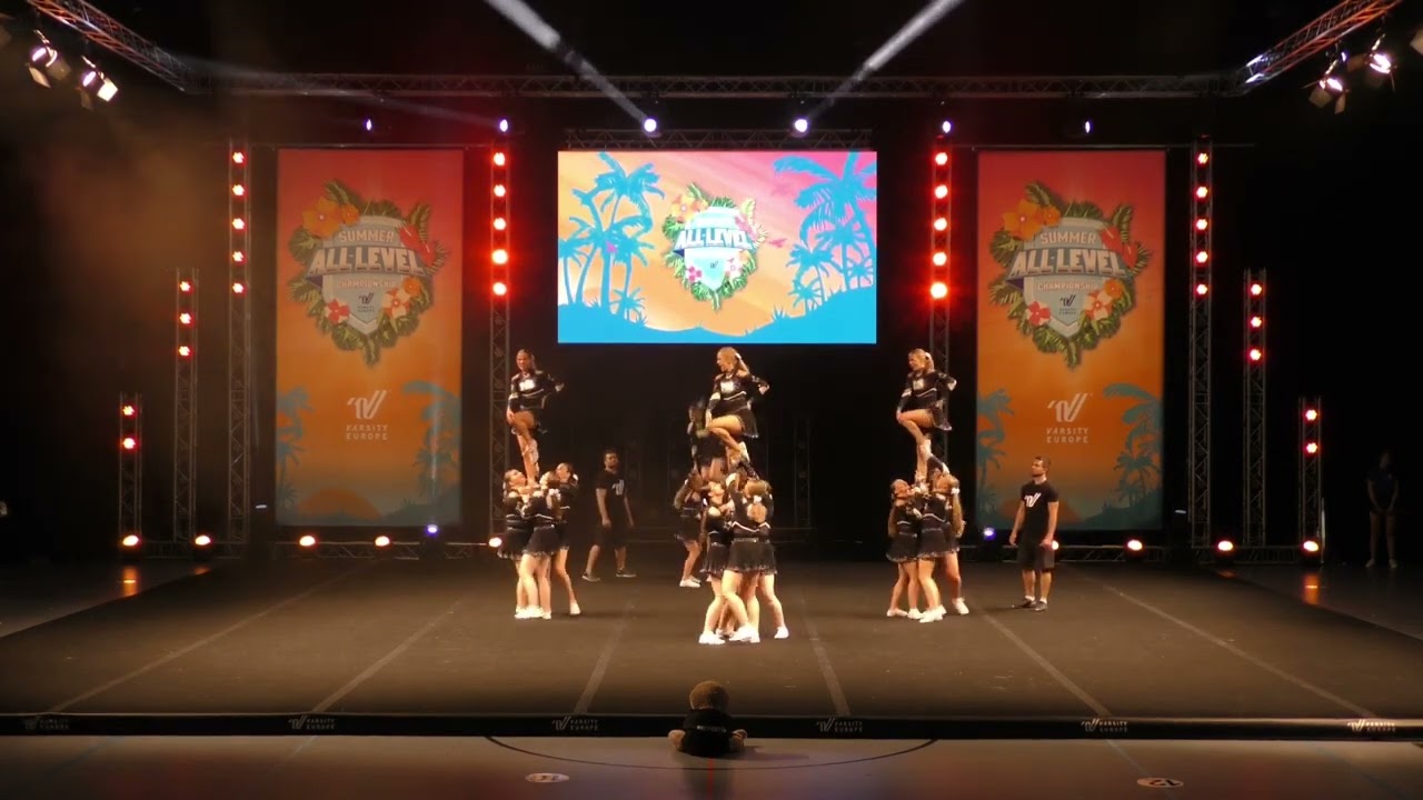 Black Stars - Int. Open Level 3