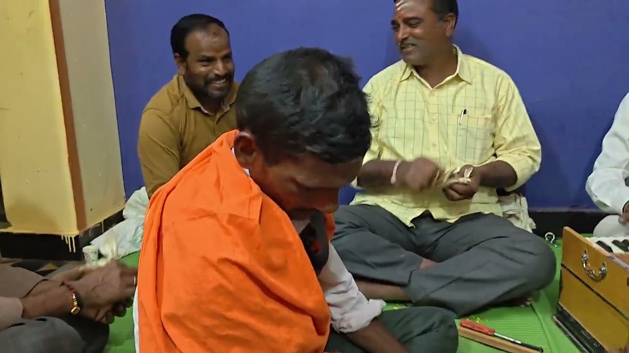 కోహీర్ M మల్లయ్య గారి ఇంట్లో భజన గానం కేవేలి కృష్ణ హార్మోనియం K.రాములు తబల మ్యదపల్లి బస్వరాజ్ 