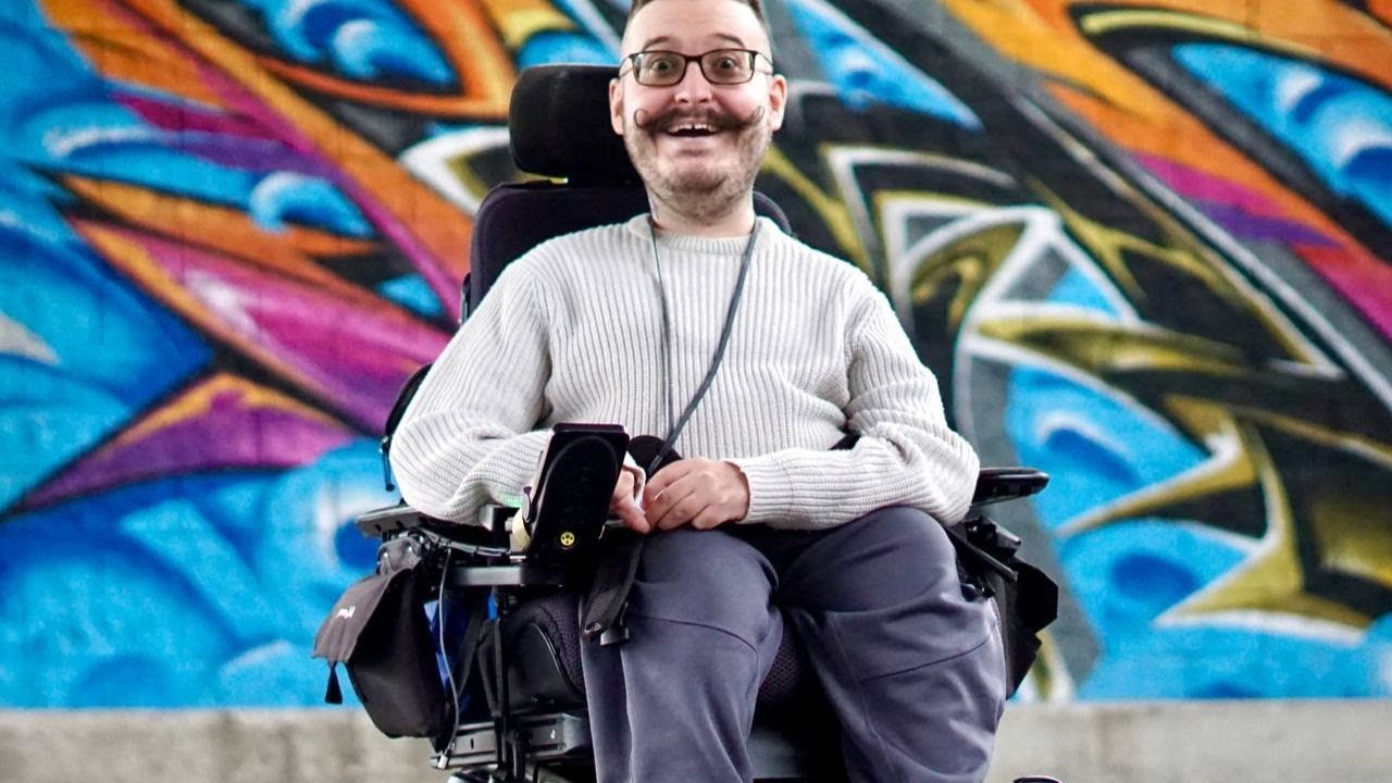 Simone Pedersoli: 