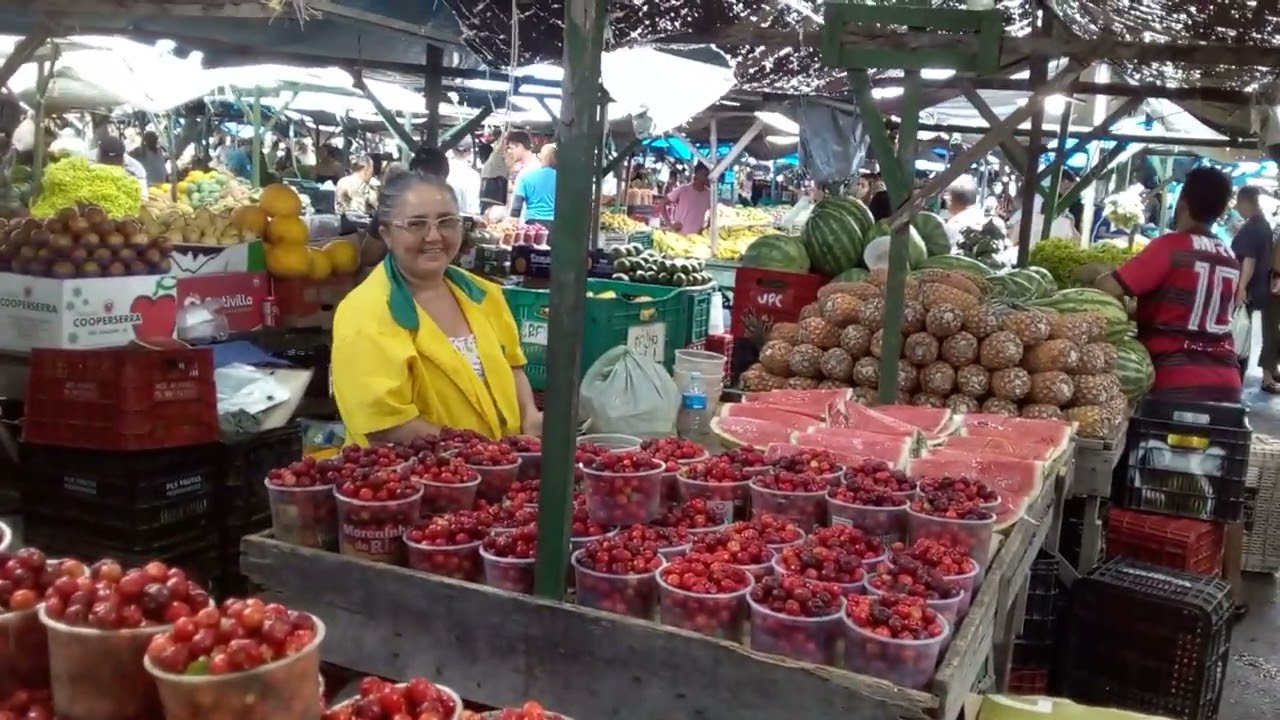 Desbrando a feira de Jaguaribe em João Pessoa Paraíba. 