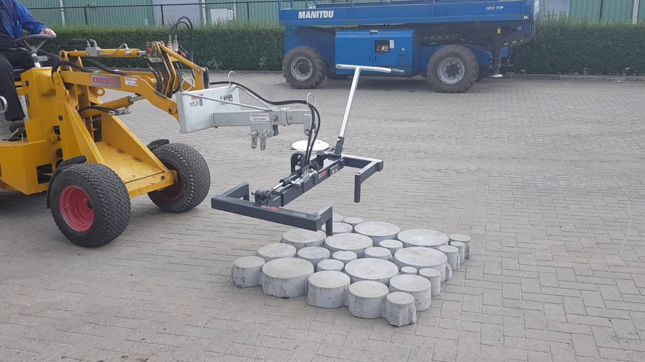 Knikmops 100 Aviena Circle clamp