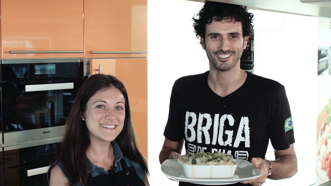Miele Italia - Lasagne di pane carasau con Monica. Video ricetta per 