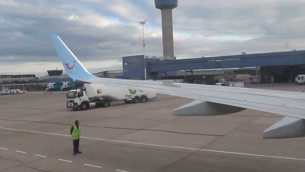 Thomson Airways Boeing 737-800WS Takeoff at East Midlands (EMA)