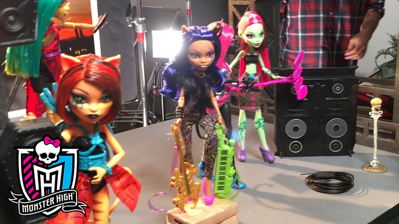 Behind the Scenes of the Monster High Fierce Rocker Photo Shoot | Monster High